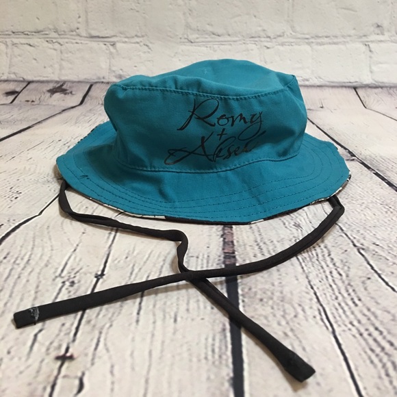 Baby boy one piece swimsuits and sun hat bundle 6m - Picture 14 of 16